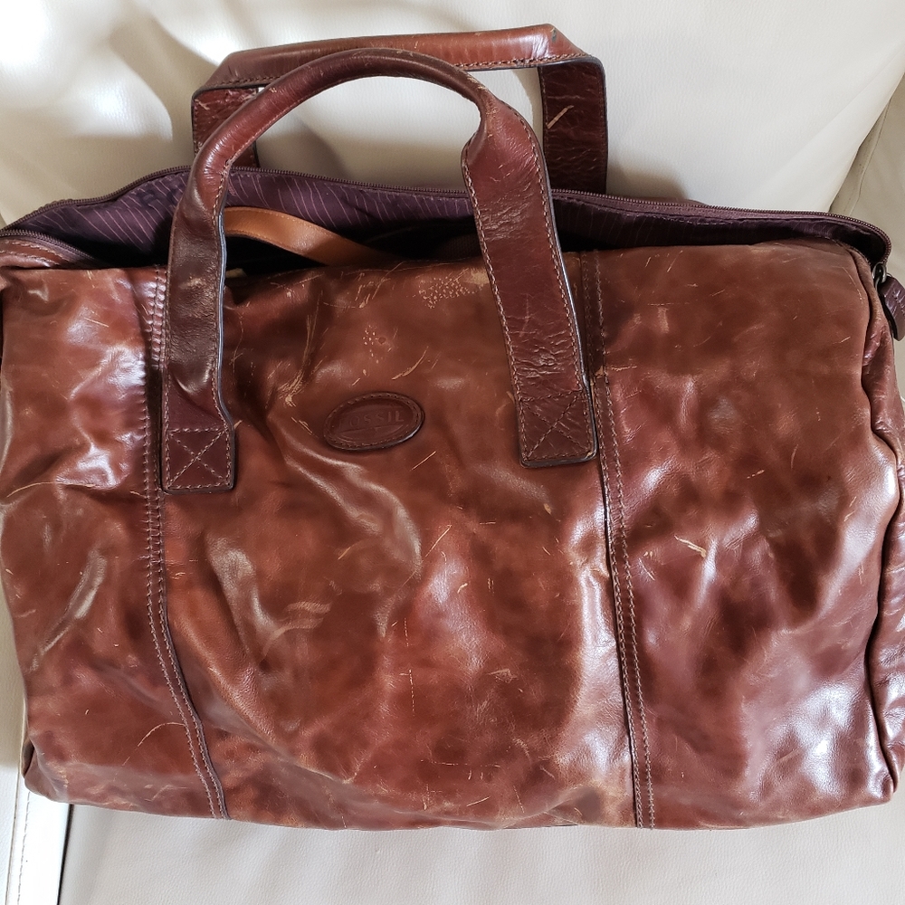 Fossil brown distressed leather duffle bag